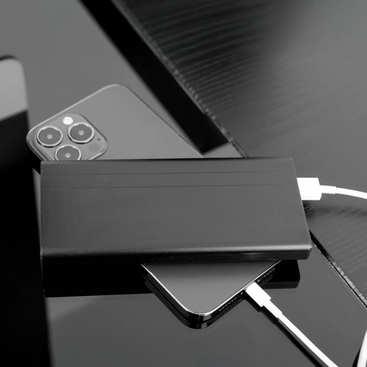 Új töltők és kábelek