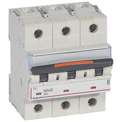DX3 KISMEGSZ. 25kA 3P 400V~ MA40