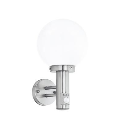 KÜLTÉRI FALI 1*60W SZENZOROS