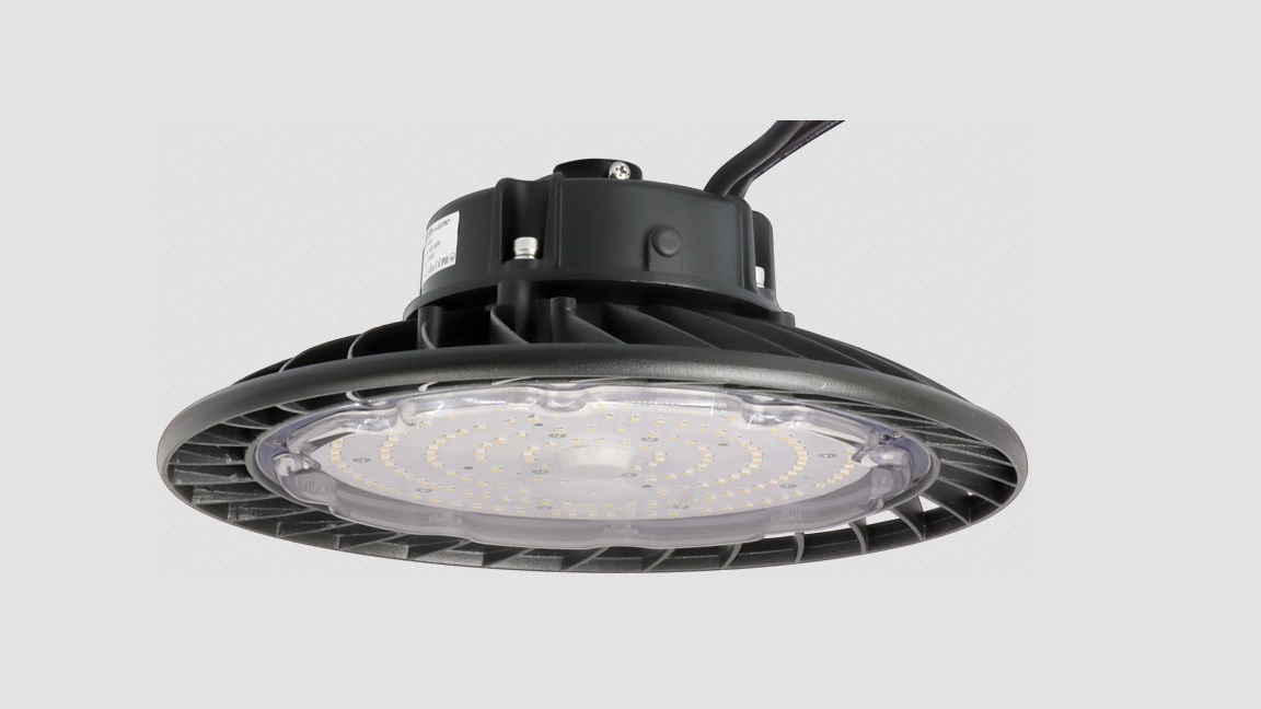 LED csarnokvilágító 100W 4500K IP65 15000lm kültéri UFO forma