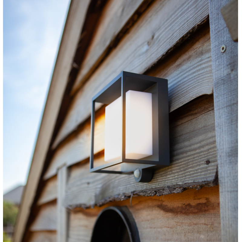 CURTIS LED kültéri fali.SOLAR 3W