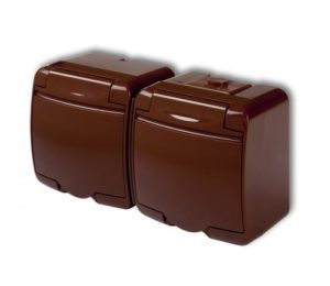 AQUASTAR 2X2P+F FÖLD.DUGALJ IP54