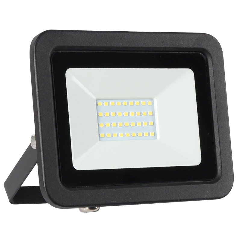 LED fényvető 30W 4500K 2200lm fekete, lapos kivitel, előtét nélkül
