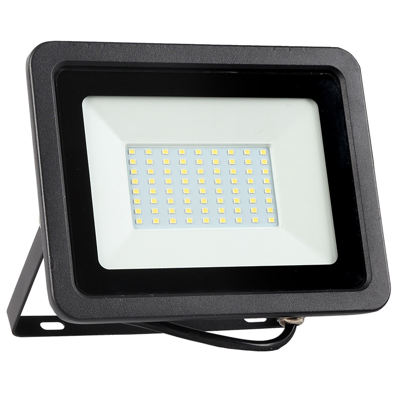 LED fényvető 50W 4500K 3700lm fekete, lapos kivitel, előtét nélkül