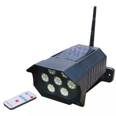 Napelemes led lámpa álkamerával