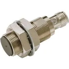 OMRON E2E-X8B3D18-M1 induktív érzékelő M18 8mm PNP N0-NC