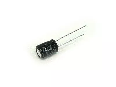 Kondenzátor 220uF 25V